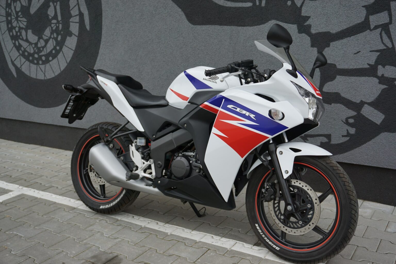 Honda cbr 125 характеристики